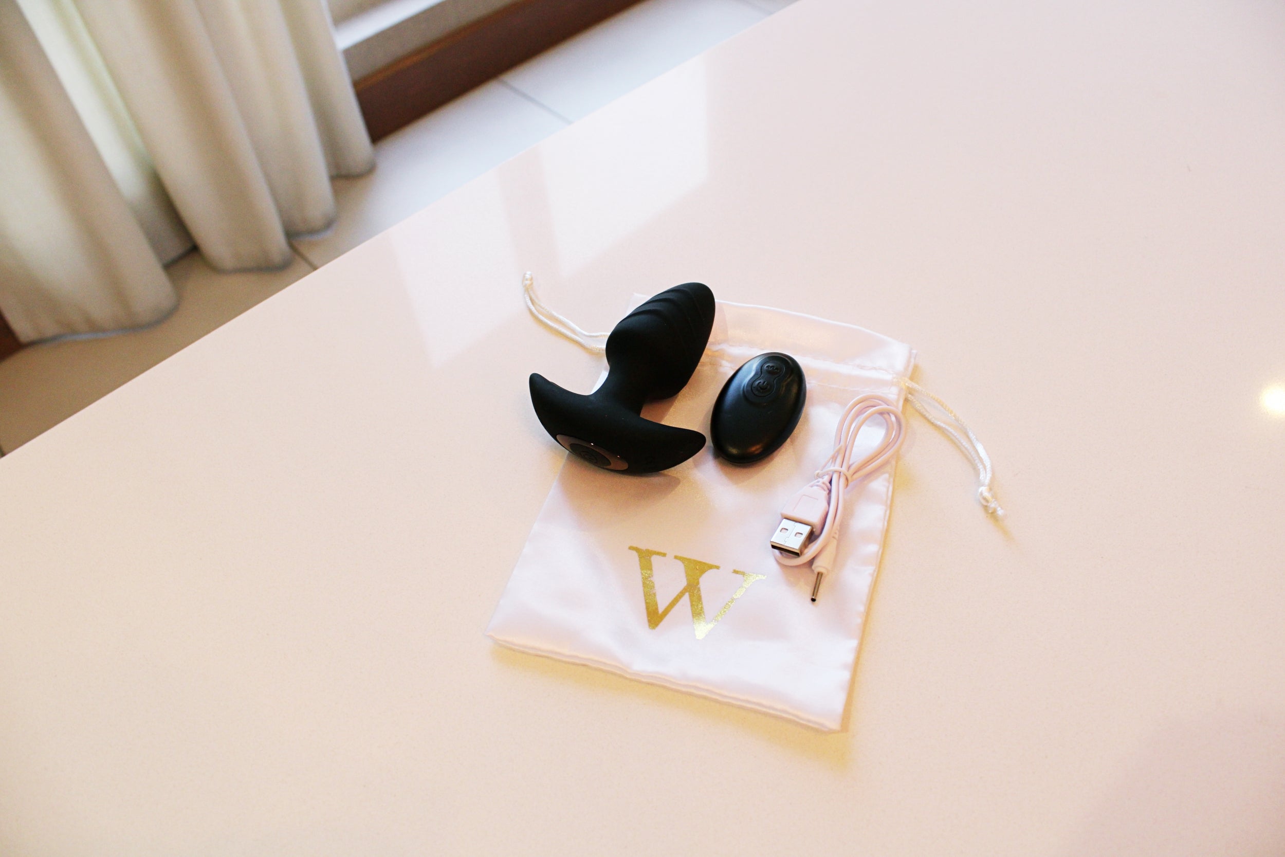 Thrusting Anal Plug - Rotating Anal Plug | V For Vibes